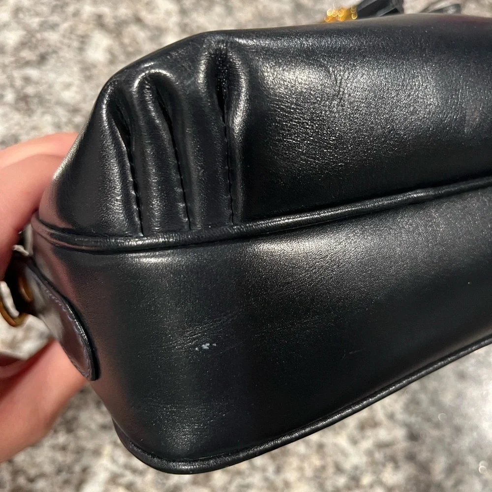 Gucci Vintage Navy Crossbody - Picture 2 of 16